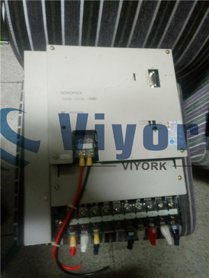 0-230v-εναλλασσόμενο ρεύμα 3ph 7.37hp 200-230v-εναλλασσόμενου ρεύματος Yaskawa sgdb-60ADG ServoDrives νέο