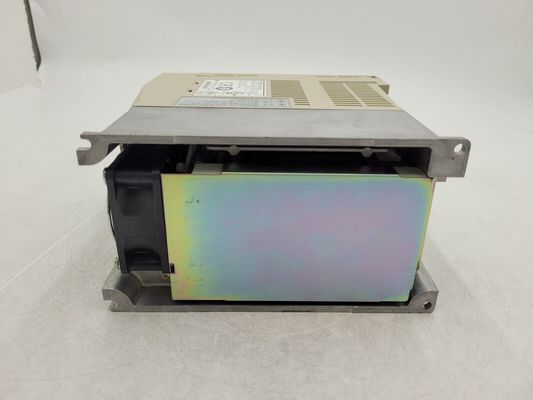 Yaskawa SGDS-30A05A AC SERVO AMPLIFIER 200-230V 15A 3KW 50/60HZ NEW