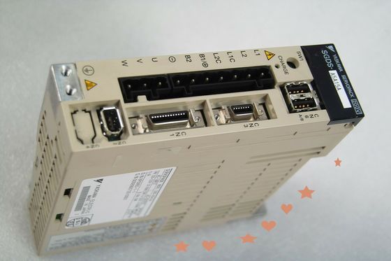 ΣΕΡΒΟ ΕΝΙΣΧΥΤΉΣ 200-230V 0.6A 50W εναλλασσόμενου ρεύματος Yaskawa sgds-A5A15A ΝΈΟΣ