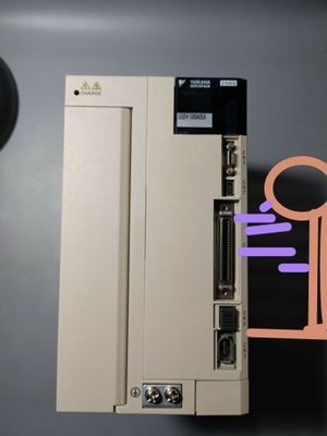ΣΕΡΒΟ ΕΝΙΣΧΥΤΉΣ 200-230V 9.7A 2KW εναλλασσόμενου ρεύματος Yaskawa sgdv-180A01A ΝΈΟΣ